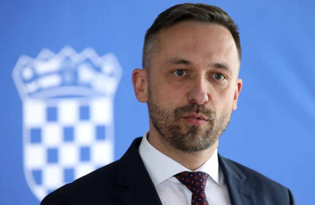 AI Investicije: Oprez zbog lažnih oglasa i prevara na hrvatskim portalima 2025