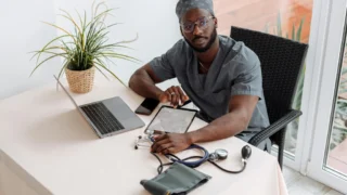 Mlađi Amerikanci suočeni s osiguranjem dok se brojevi raka debelog crijeva povećavaju