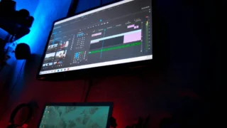 Zašto su marketinški odjeli pretežno ženski? Razlozi i implikacije